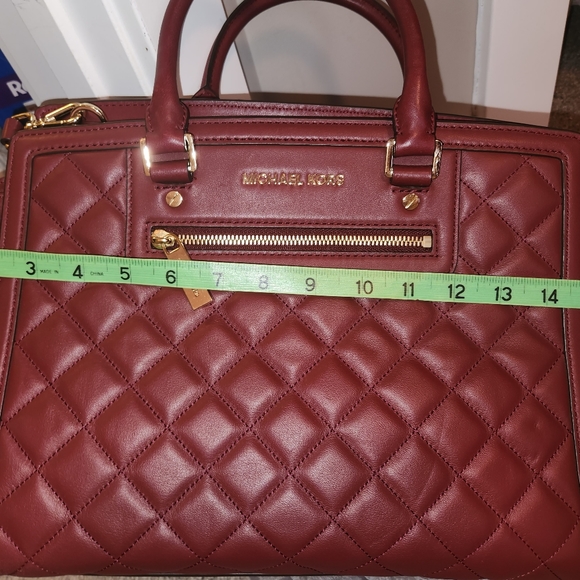 Michael Kors Quilted Selma Bag Satchel in Claret - Picture 10 of 12